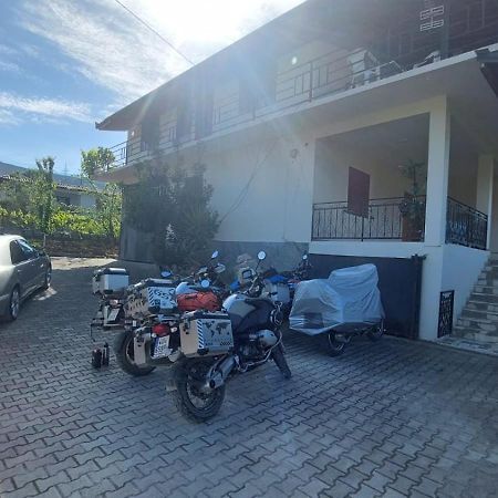 Guest House Xhaferaj Berat Luaran gambar