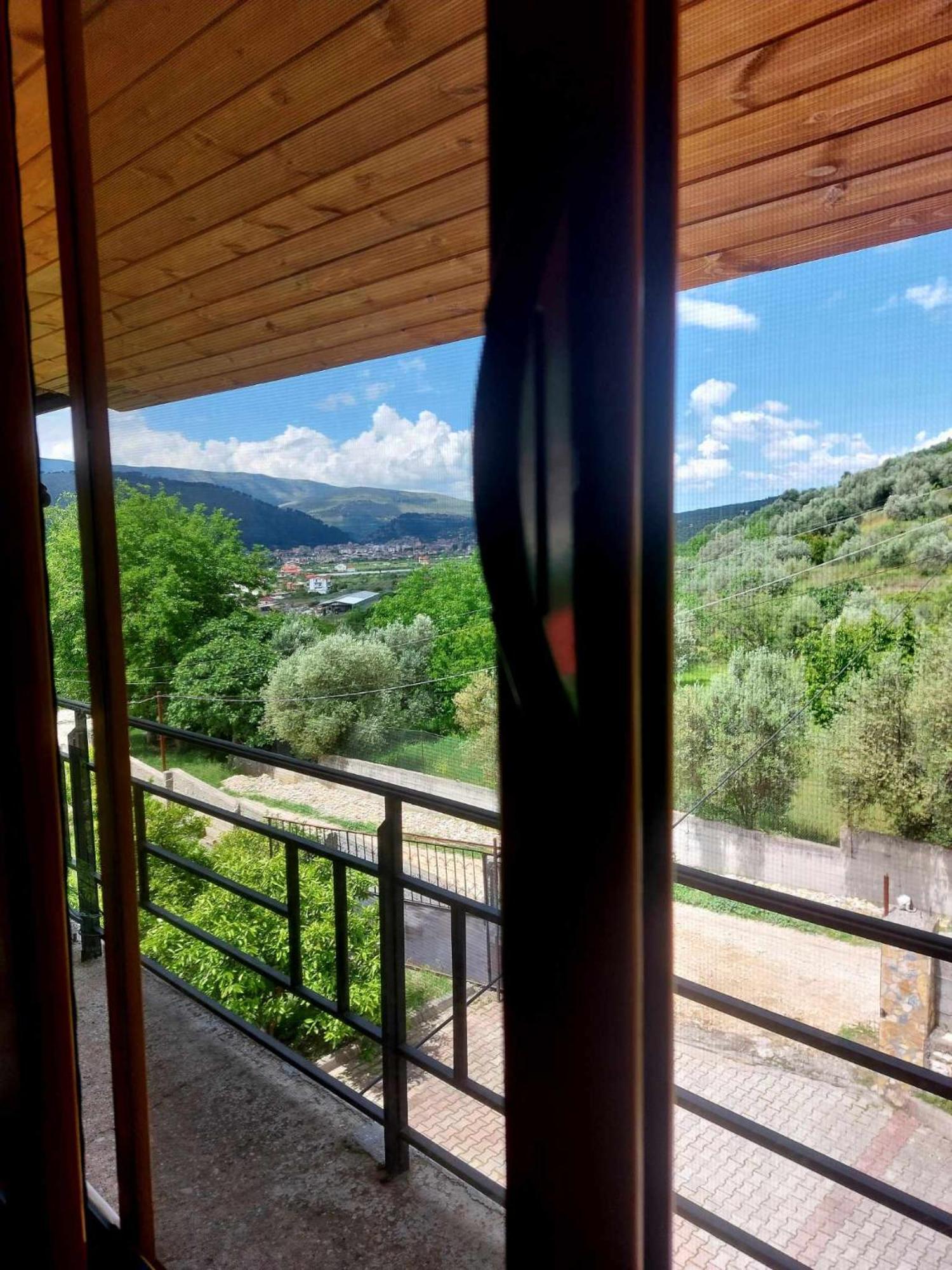 Guest House Xhaferaj Berat Luaran gambar